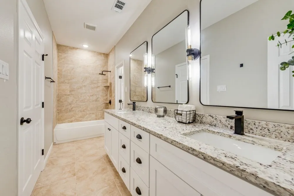 2512 Sheraton Drive Fort Worth, TX 76105