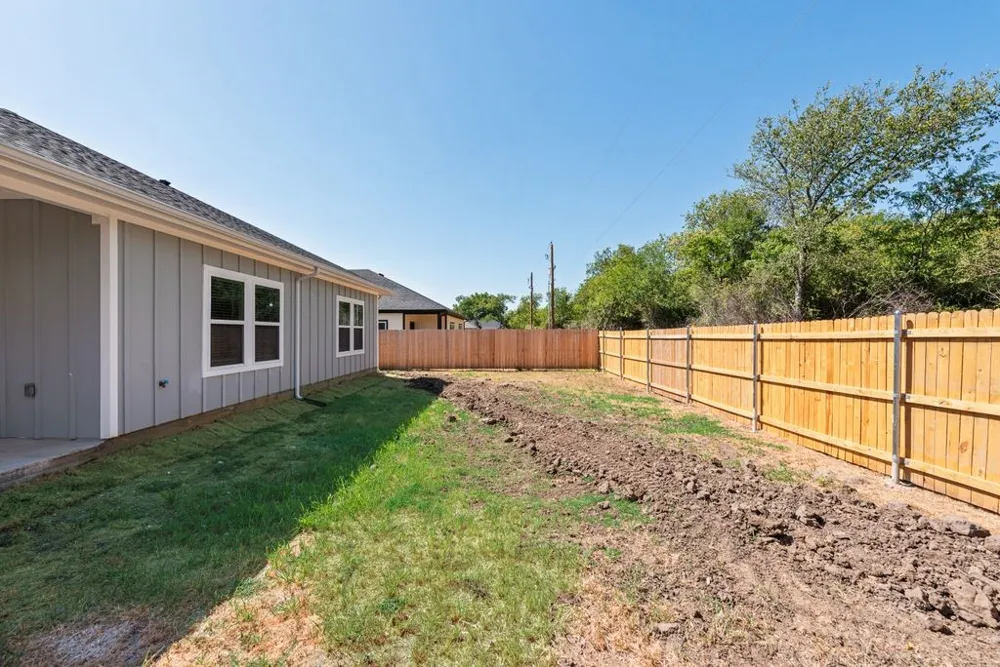 2512 Sheraton Drive Fort Worth, TX 76105