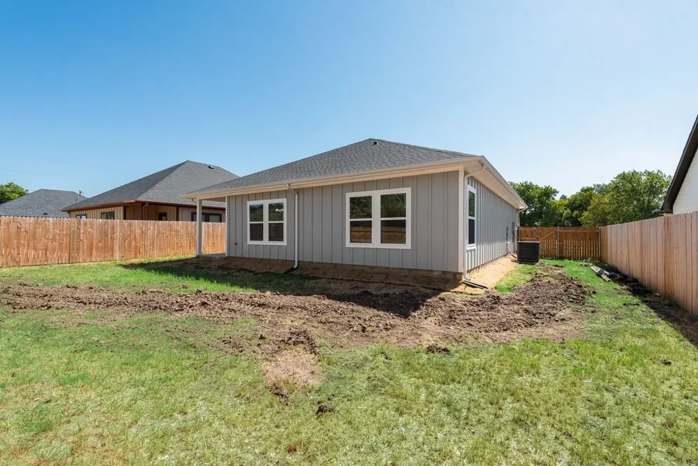 2512 Sheraton Drive Fort Worth, TX 76105