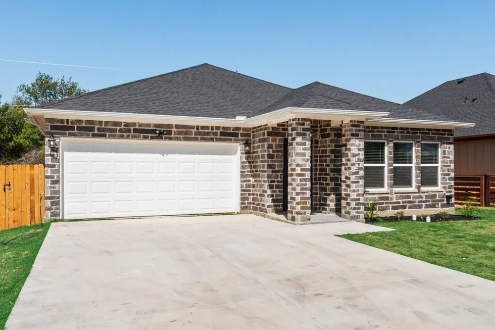2512 Sheraton Drive Fort Worth, TX 76105