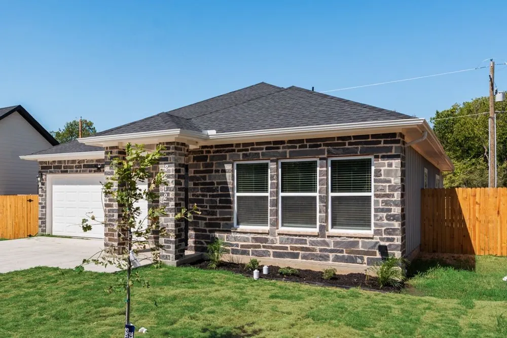 2512 Sheraton Drive Fort Worth, TX 76105