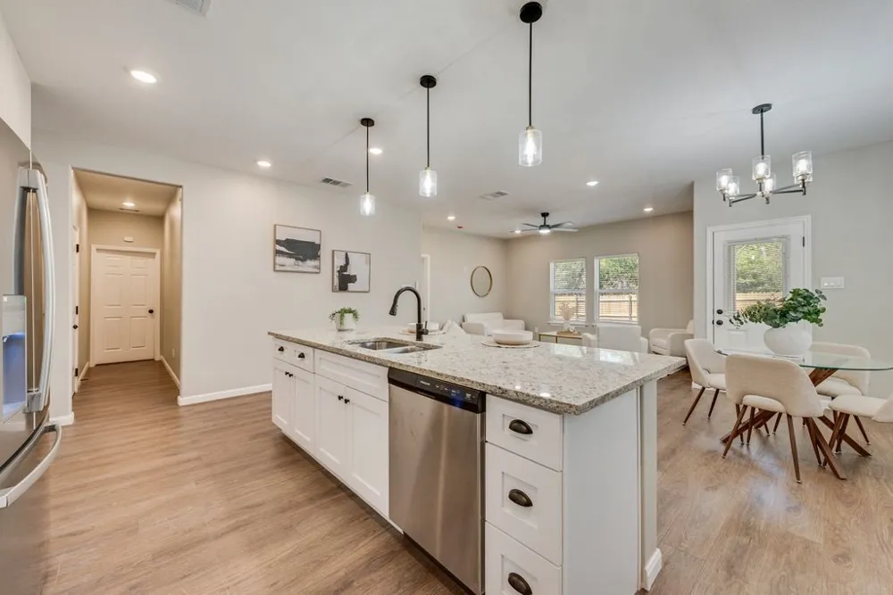 2512 Sheraton Drive Fort Worth, TX 76105