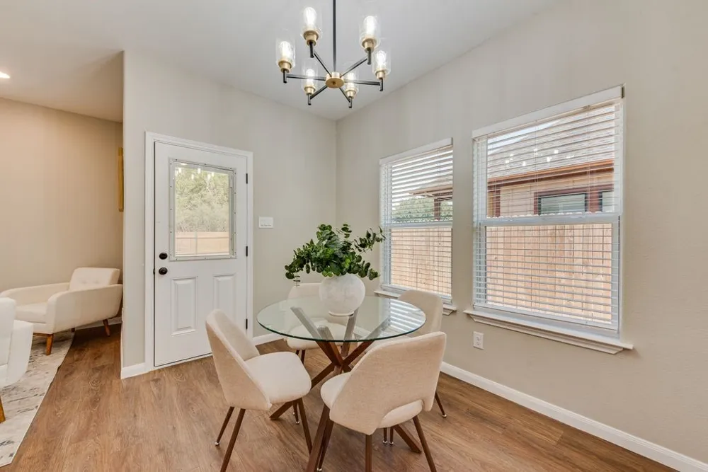 2512 Sheraton Drive Fort Worth, TX 76105