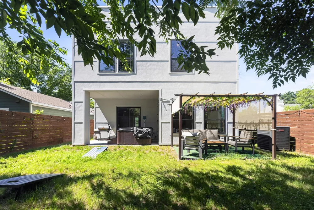 1704 Mcbroom Street Dallas, TX 75212