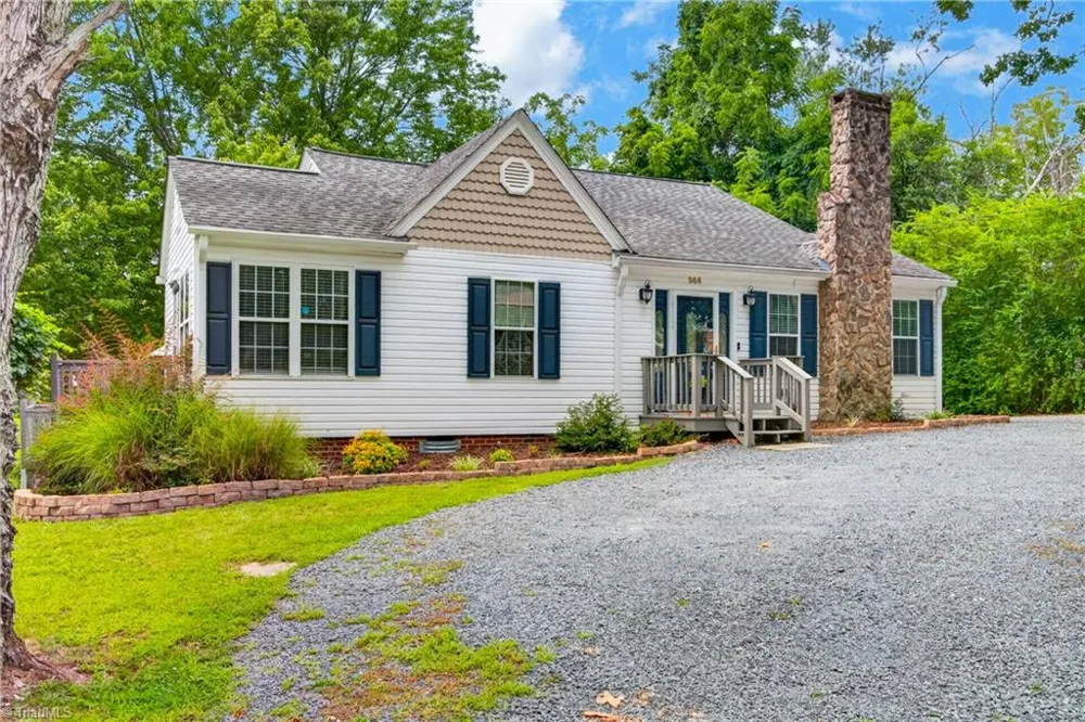 944 Uwharrie Street Asheboro, NC 27203