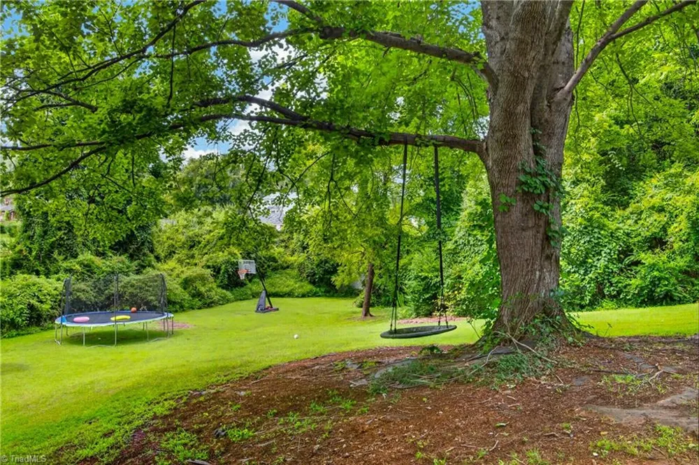 944 Uwharrie Street Asheboro, NC 27203