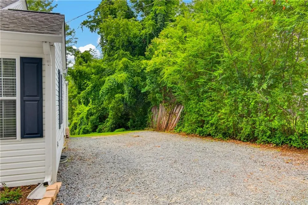 944 Uwharrie Street Asheboro, NC 27203