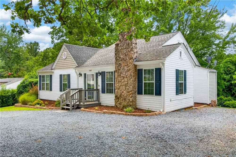 944 Uwharrie Street Asheboro, NC 27203