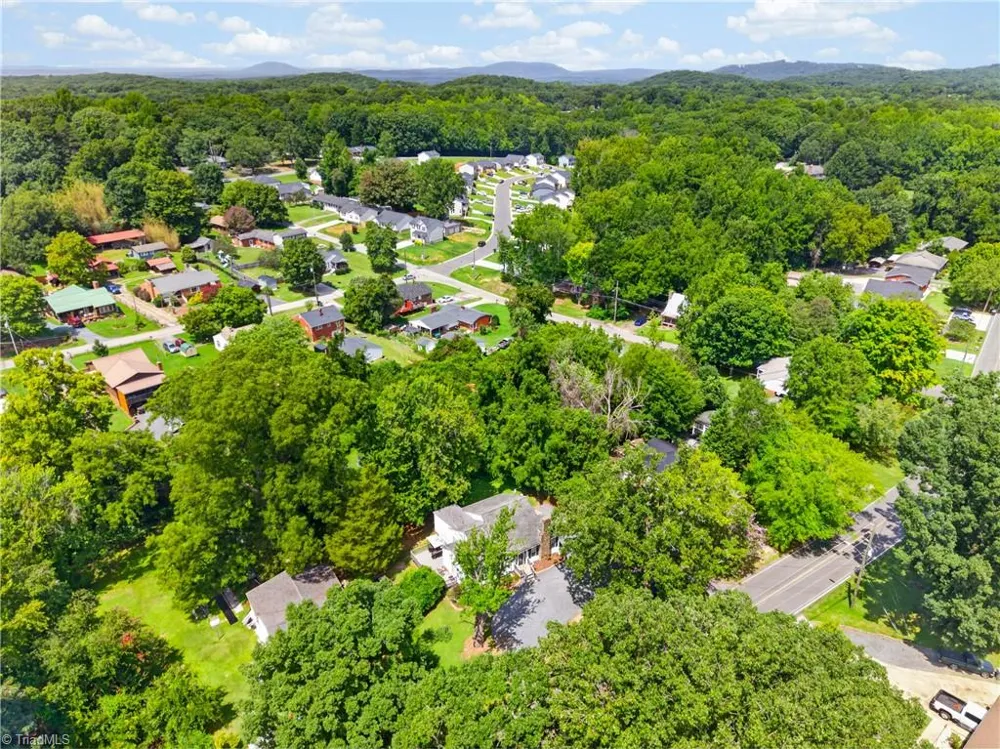 944 Uwharrie Street Asheboro, NC 27203