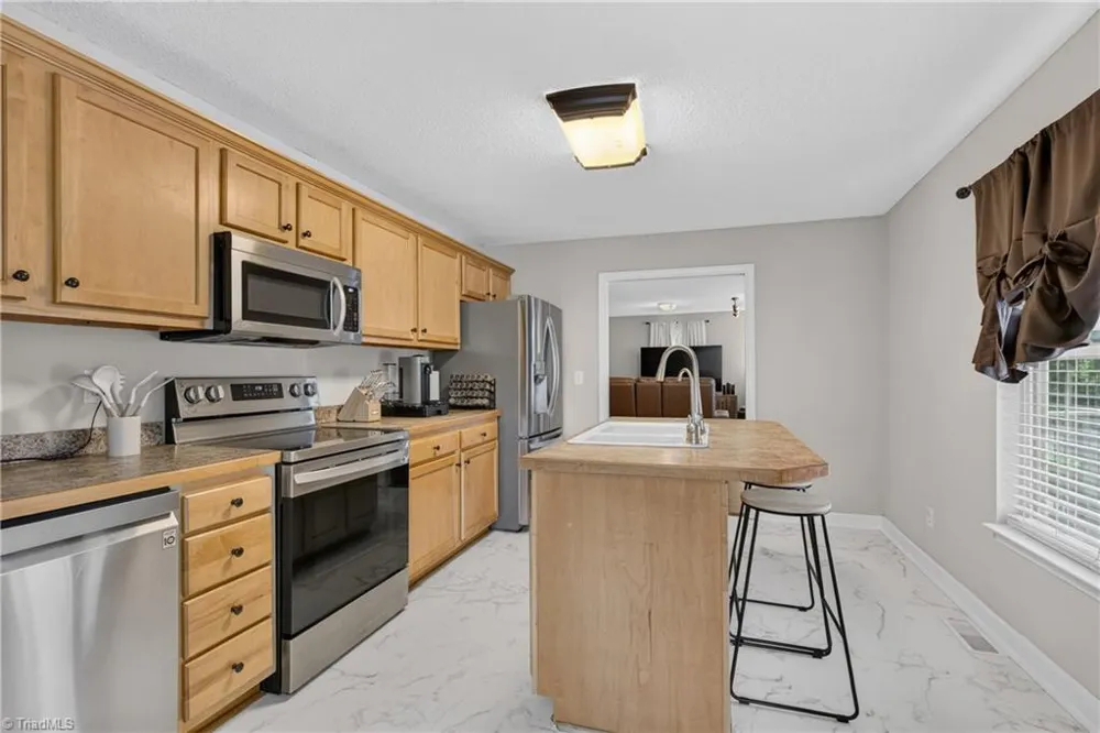 944 Uwharrie Street Asheboro, NC 27203