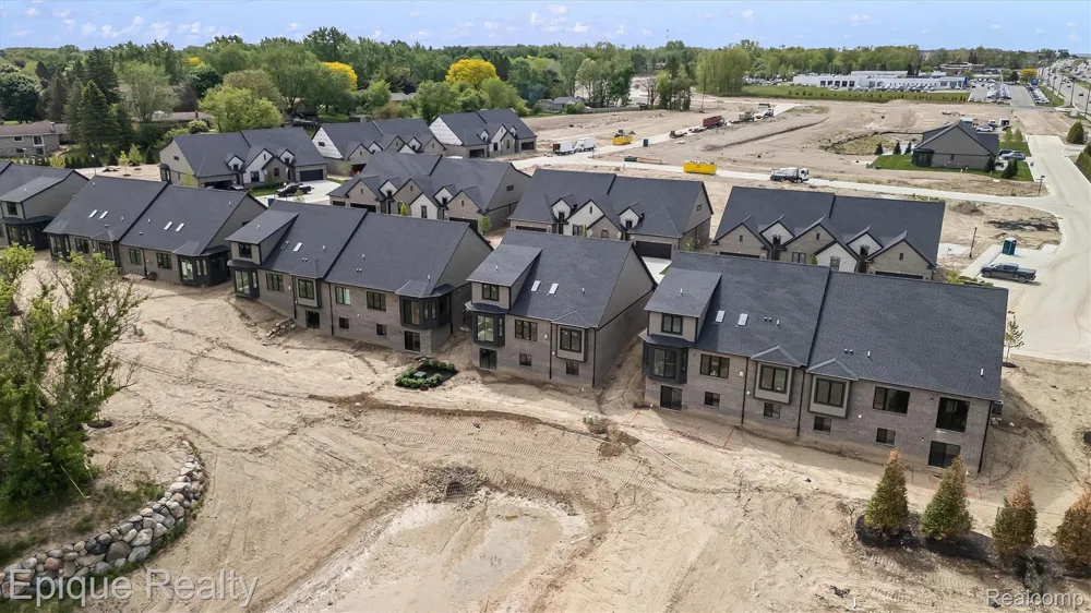 3316 Cornerstone Drive #3 Orion Charter Township, MI 48360
