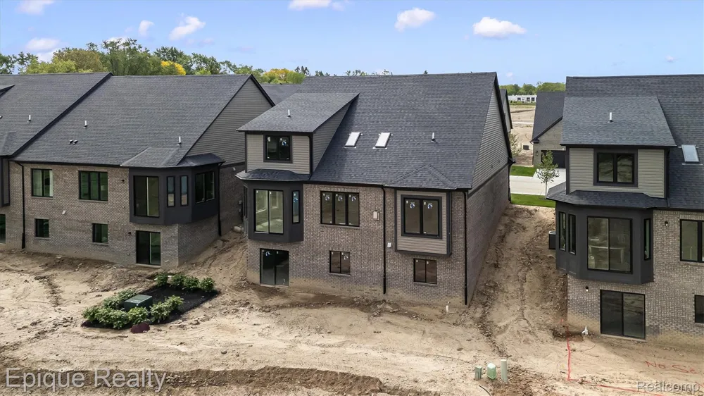3316 Cornerstone Drive #3 Orion Charter Township, MI 48360
