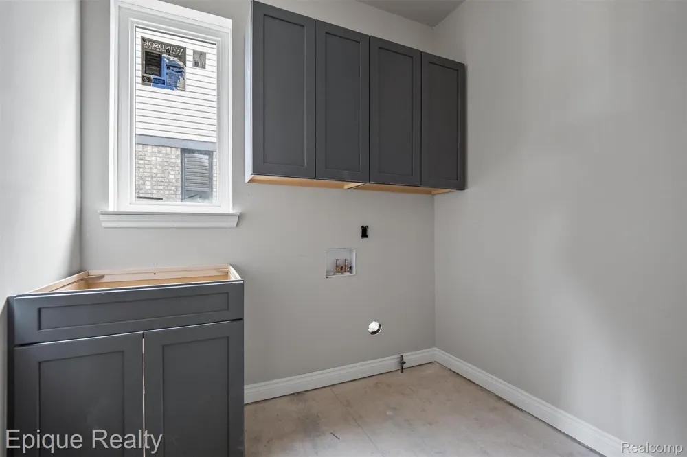 3316 Cornerstone Drive #3 Orion Charter Township, MI 48360