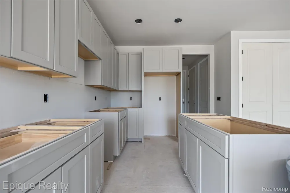 3316 Cornerstone Drive #3 Orion Charter Township, MI 48360