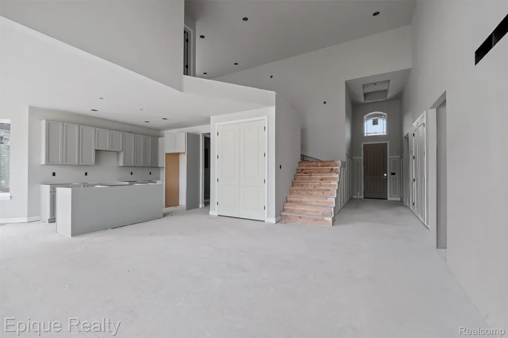 3316 Cornerstone Drive #3 Orion Charter Township, MI 48360