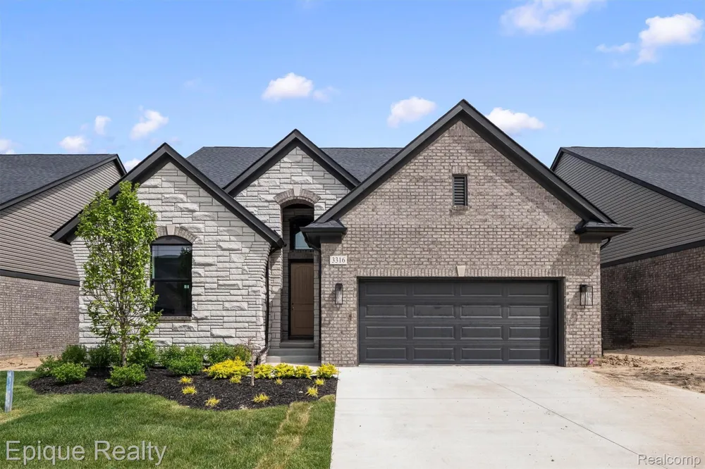 3316 Cornerstone Drive #3 Orion Charter Township, MI 48360