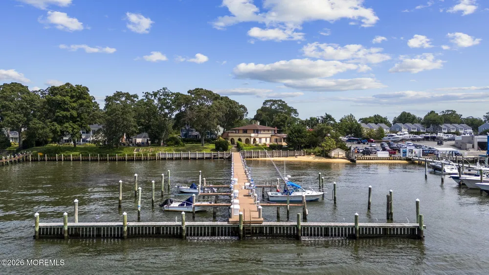 909 River Oaks Lane Point Pleasant, NJ 08742