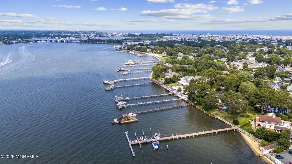 909 River Oaks Lane Point Pleasant, NJ 08742