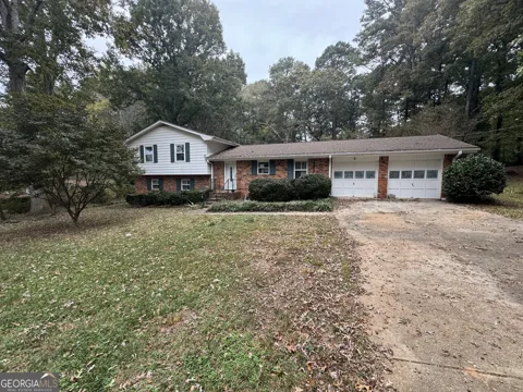 2153 Kings Forest DR