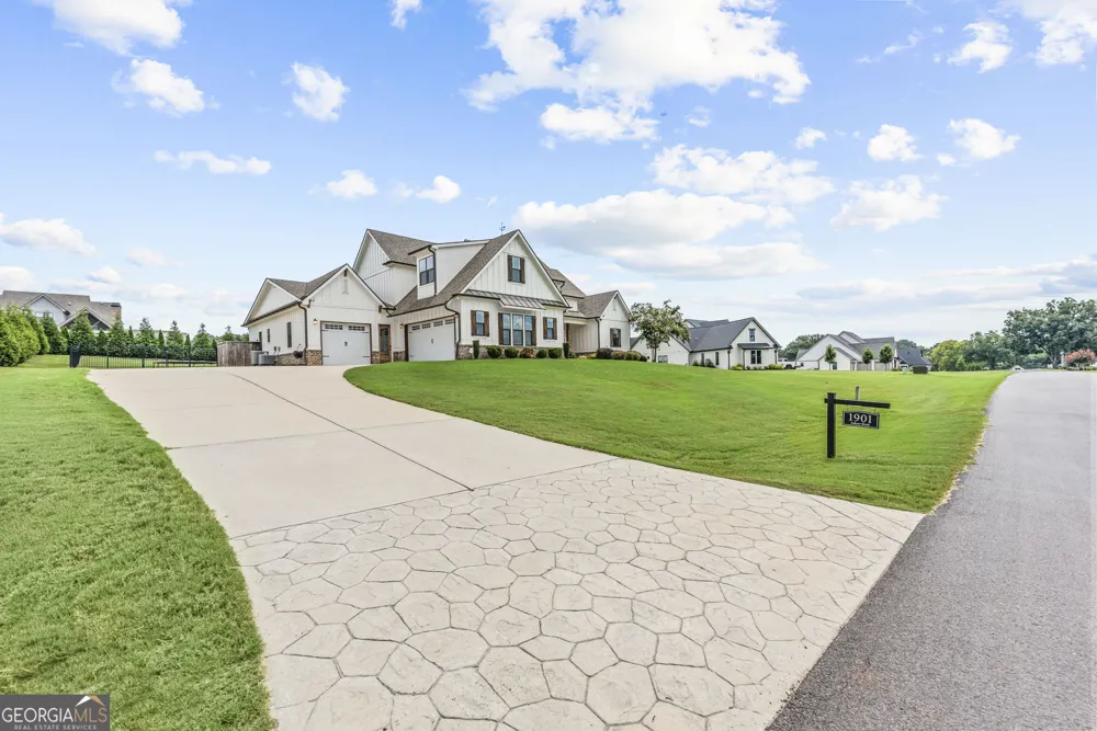 1901 Askew RD Greensboro, GA 30642