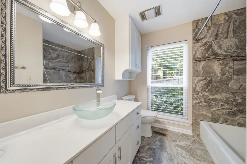 6635 S 222nd EastAvenue Broken Arrow, OK 74014