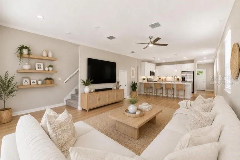 2704 W GRAY STREET #A Tampa, FL 33609
