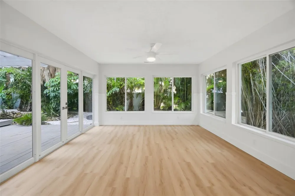 15814 3RD STREET E Redington Beach, FL 33708