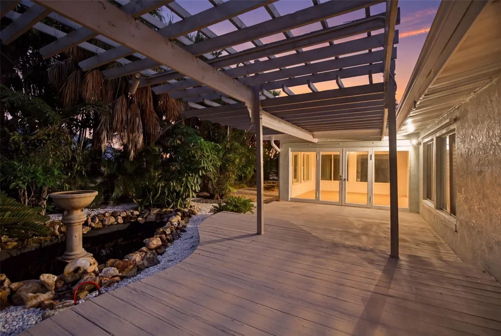 15814 3RD STREET E Redington Beach, FL 33708