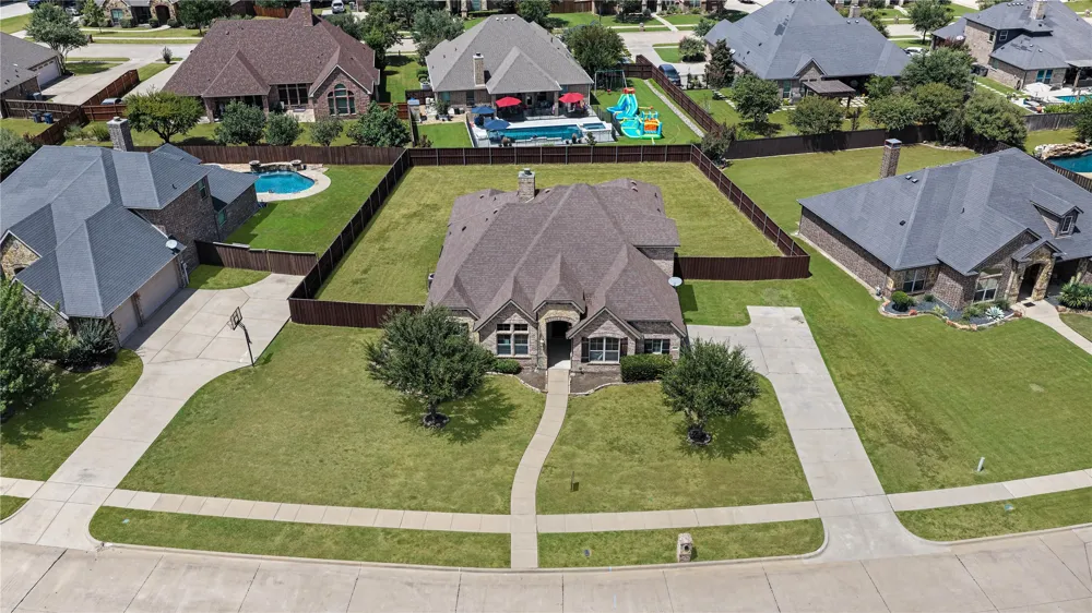 408 Montpelier Lane Ovilla, TX 75154