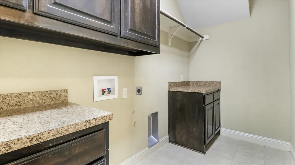 408 Montpelier Lane Ovilla, TX 75154