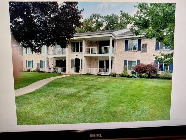 35980 Ann Arbor Trail Livonia, MI 48150