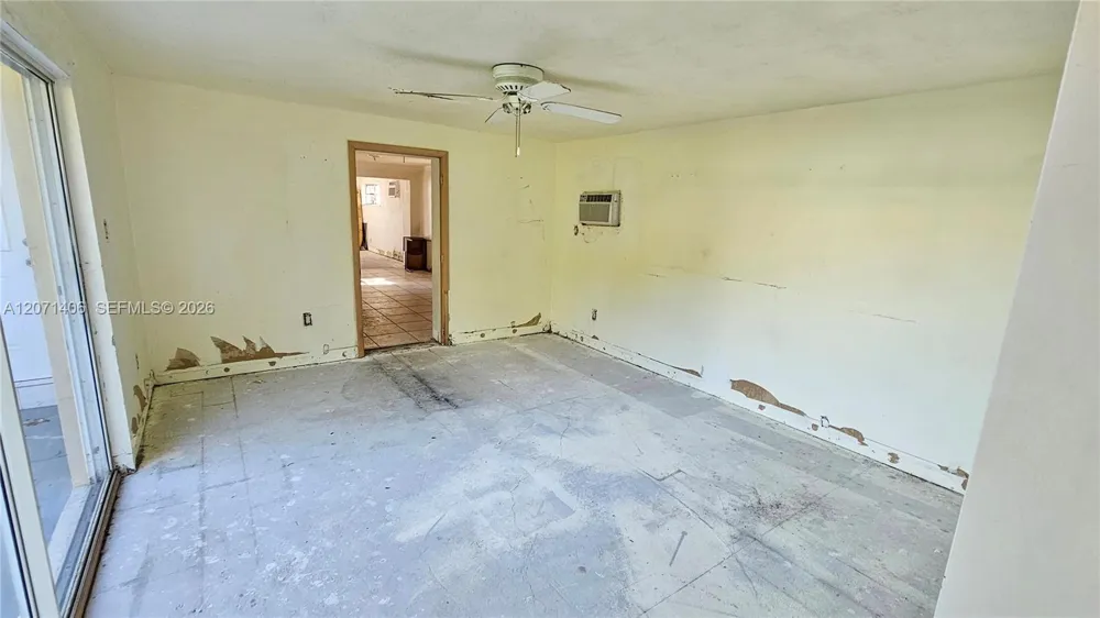 214 SW 2nd Pl Dania Beach, FL 33004