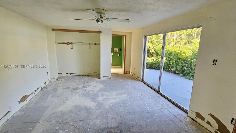 214 SW 2nd Pl Dania Beach, FL 33004
