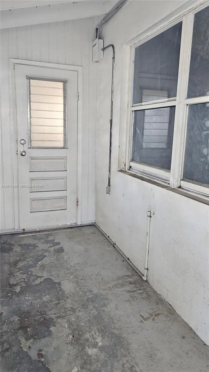 214 SW 2nd Pl Dania Beach, FL 33004