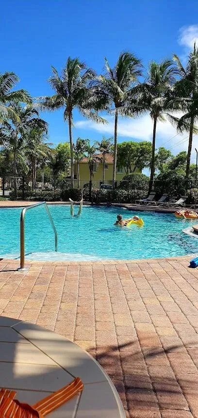 2905 S Greenleaf Circle Boynton Beach, FL 33426