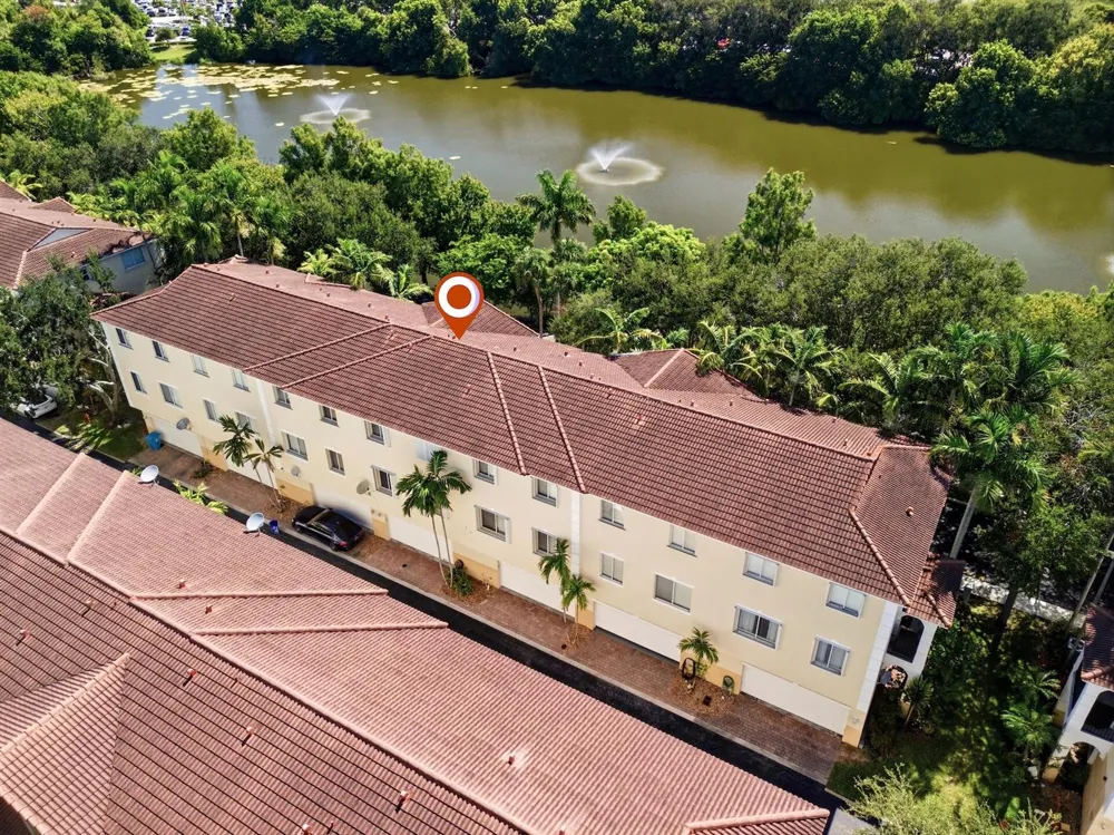 2905 S Greenleaf Circle Boynton Beach, FL 33426