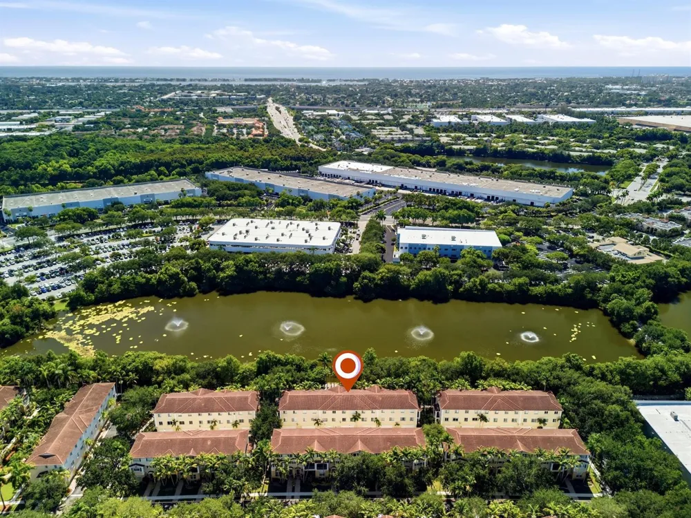 2905 S Greenleaf Circle Boynton Beach, FL 33426
