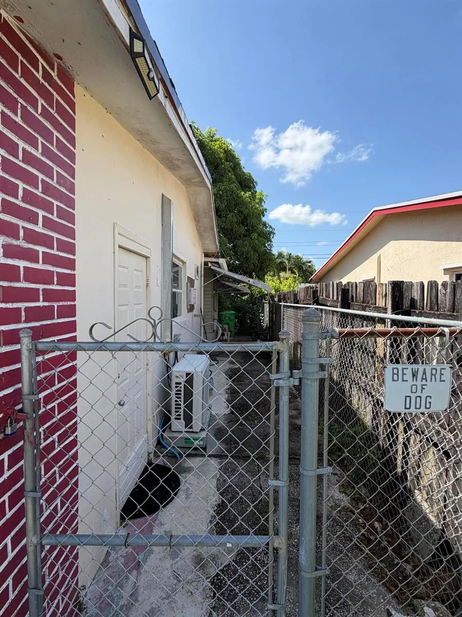6600 NW 24TH COURT Sunrise, FL 33313