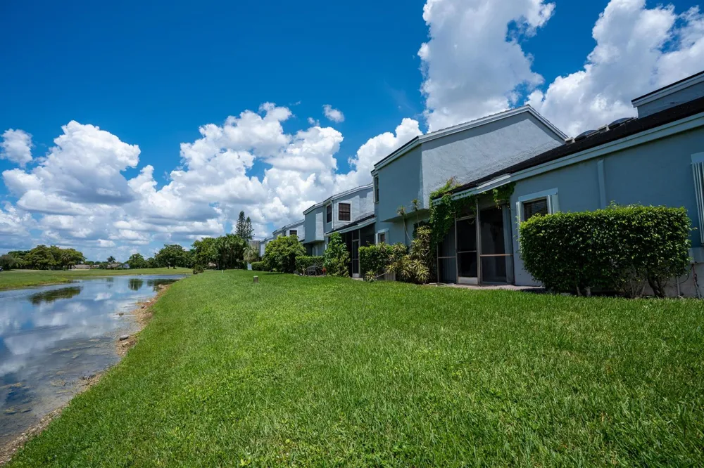 8429 NW 78TH COURT Tamarac, FL 33321