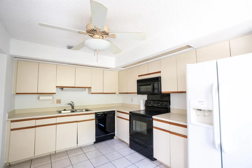 8429 NW 78TH COURT Tamarac, FL 33321