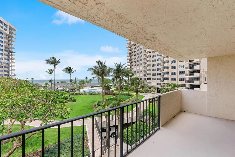 4900 OCEAN BOULEVARD #416 Lauderdale By The Sea, FL 33308
