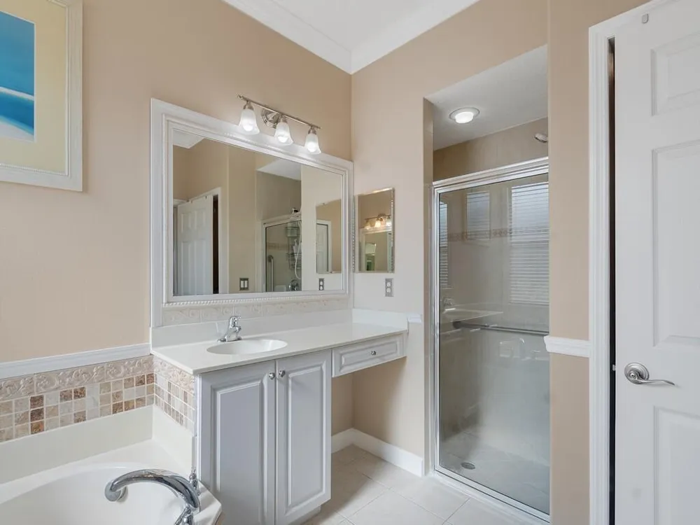 3153 ASHFORD SQUARE Vero Beach, FL 32966