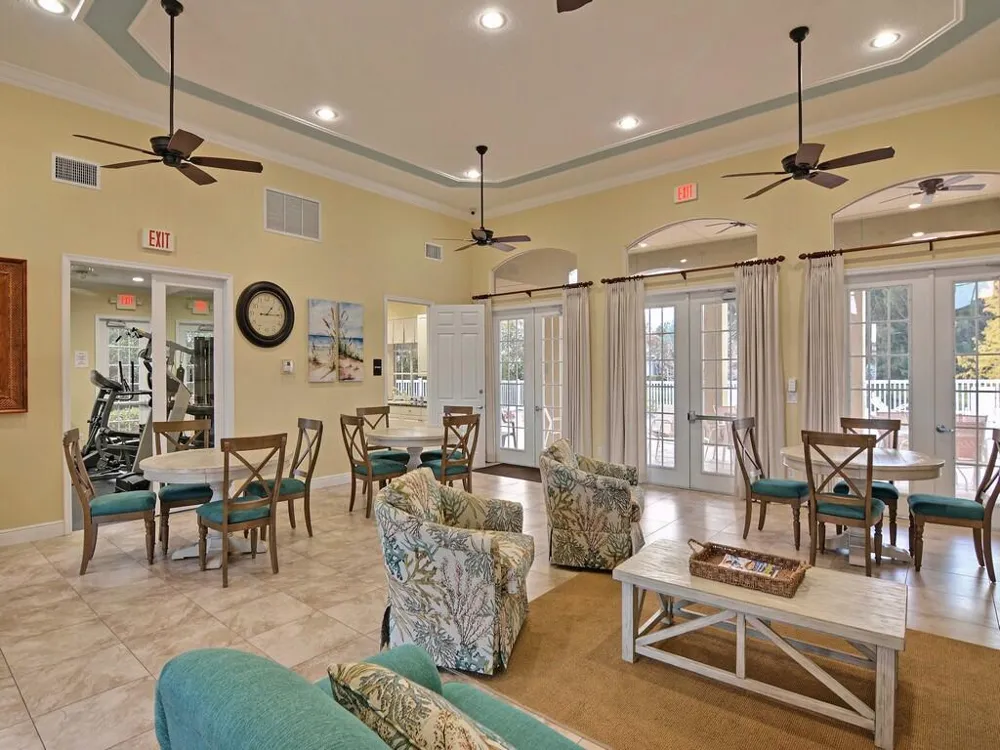 3153 ASHFORD SQUARE Vero Beach, FL 32966