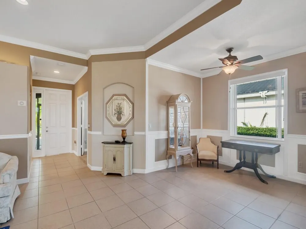3153 ASHFORD SQUARE Vero Beach, FL 32966