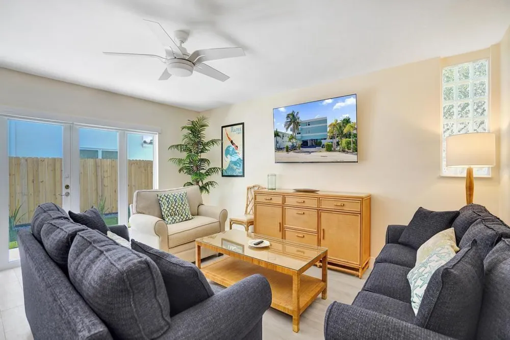 4549 Ocean Drive #1 Lauderdale By The Sea, FL 33308