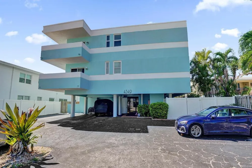 4549 Ocean Drive #1 Lauderdale By The Sea, FL 33308