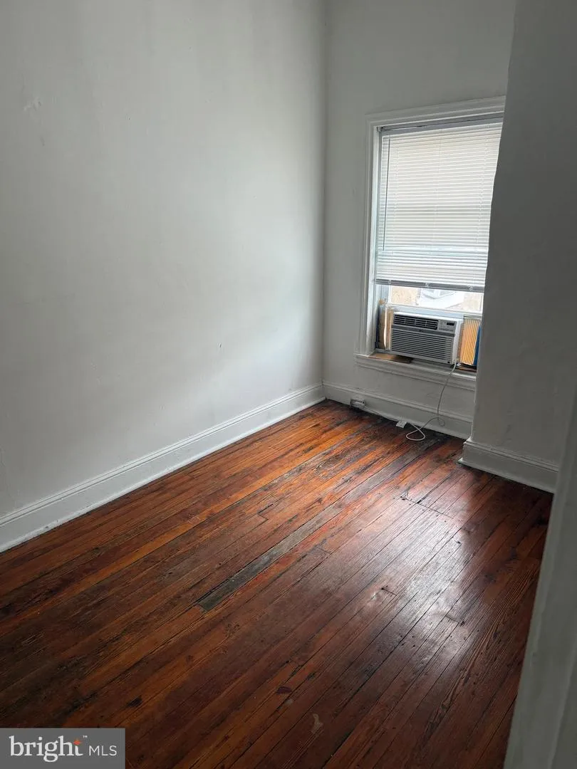 534 W GIRARD AVENUE #2 Philadelphia, PA 19123