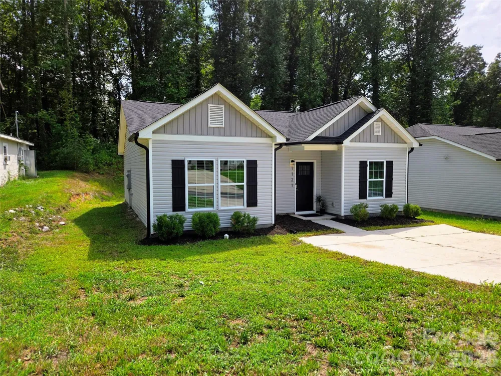 1121 Cleveland Avenue Gastonia, NC 28052