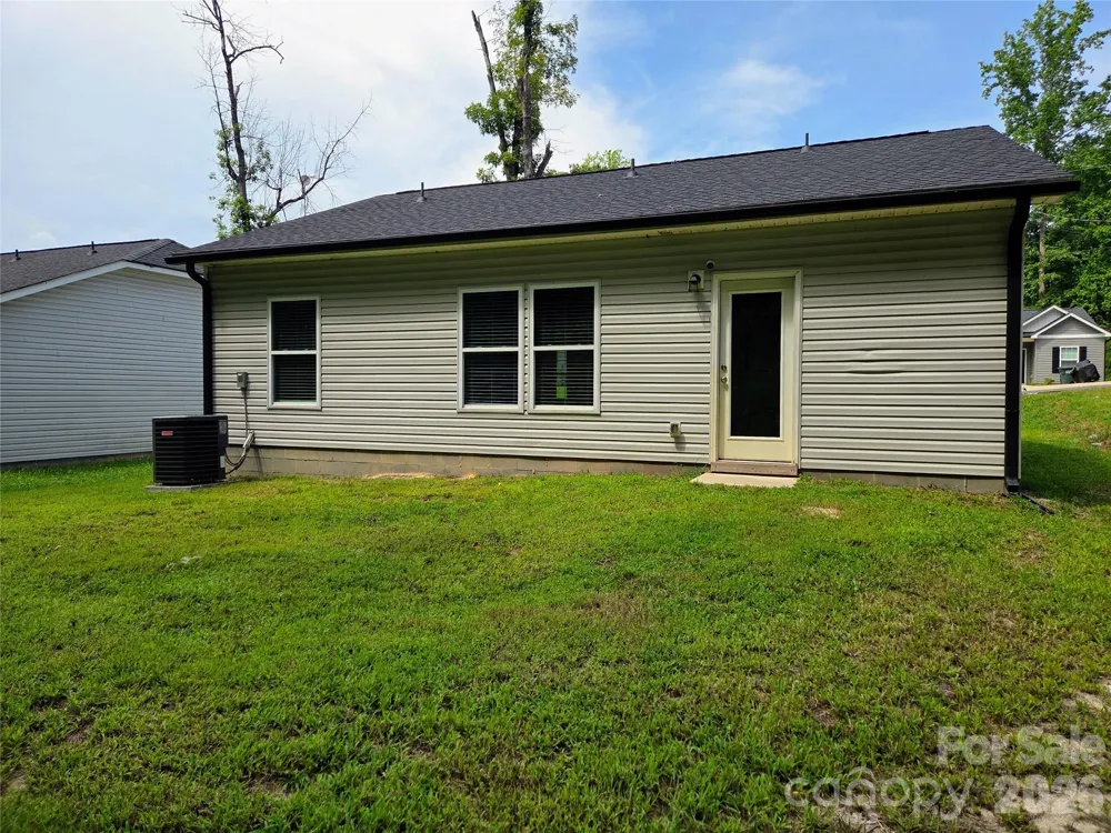 1121 Cleveland Avenue Gastonia, NC 28052
