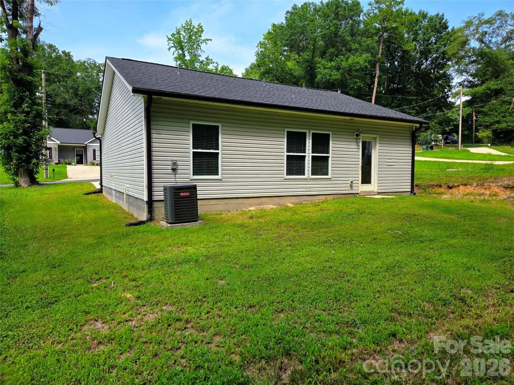 1121 Cleveland Avenue Gastonia, NC 28052